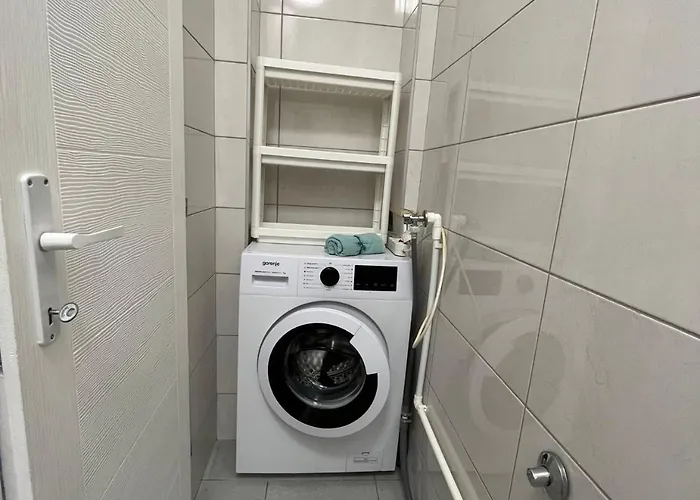 Miran Stan U Srcu Grada * بلغراد