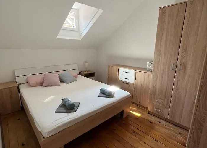 Miran Stan U Srcu Grada شقة *